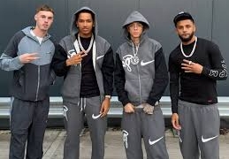 syna world Hoodie Official syna world Store