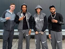 syna world Hoodie Official syna world Store